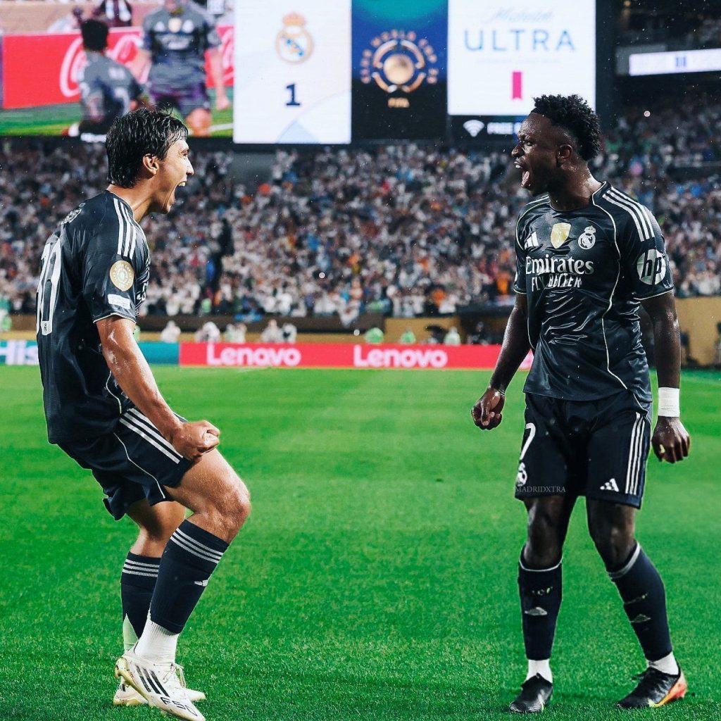 Real-Madrid-25062702-1024x1024